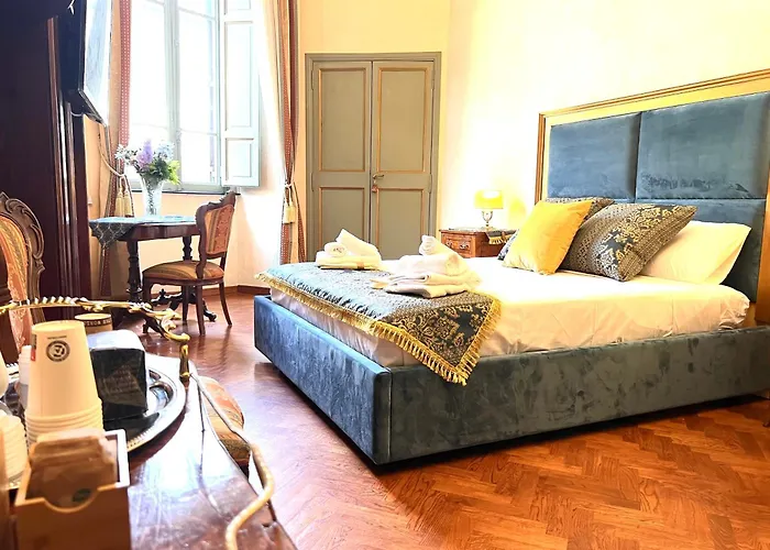 Veronica Suite